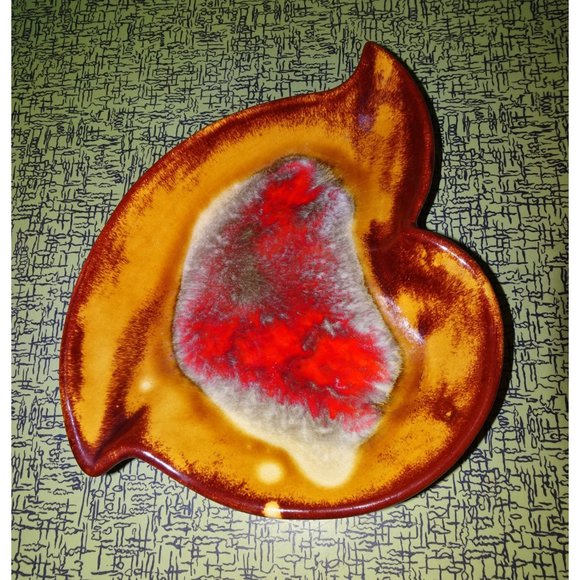 Vintage Ceramic Leaf Serving Dish or Trinket Dish 1970s mcm retro decor atomic - Picture 7 of 12